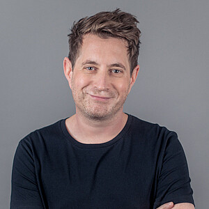 Mit meiner Expertise in den Bereichen Musik- und Filmwirtschaft, Medien und Verlagswesen berate ich Sie bei Ihren Projekten, vernetze und informiere über unsere Förderungen. 