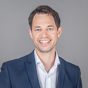  Ich kümmere mich um unsere Webservices und arbeite an Projekten in den Bereichen Software- und Web-Anwendungen.