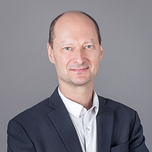  Ich stehe Ihnen mit meiner Expertise für die Umsetzung Ihrer Idee zu den Themen Open Source/Open Standards, Cloud Computing oder eGovernment beratend zur Verfügung.