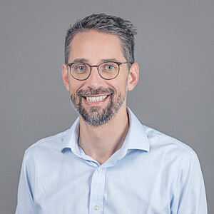 Ich beantworte Ihre Fragen, damit Sie sich mit Ihrem Unternehmen aus Norddeutschland, dem Vereinigten Königreich, Irland, Benelux, Skandinavien, Afrika oder Ozeanien in Wien ansiedeln können. 