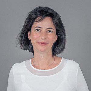 Mit meiner Expertise berate ich Drittstaatsangehörige*r mit einem Jobangebot in Wien rund um das Thema Beantragung einer Aufenthalts- und Beschäftigungserlaubnis.